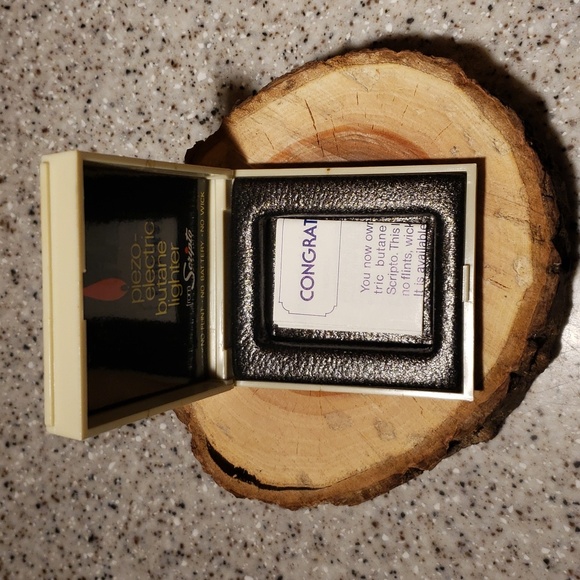 Scripto Piezo Electric Butane Lighter - Picture 5 of 10